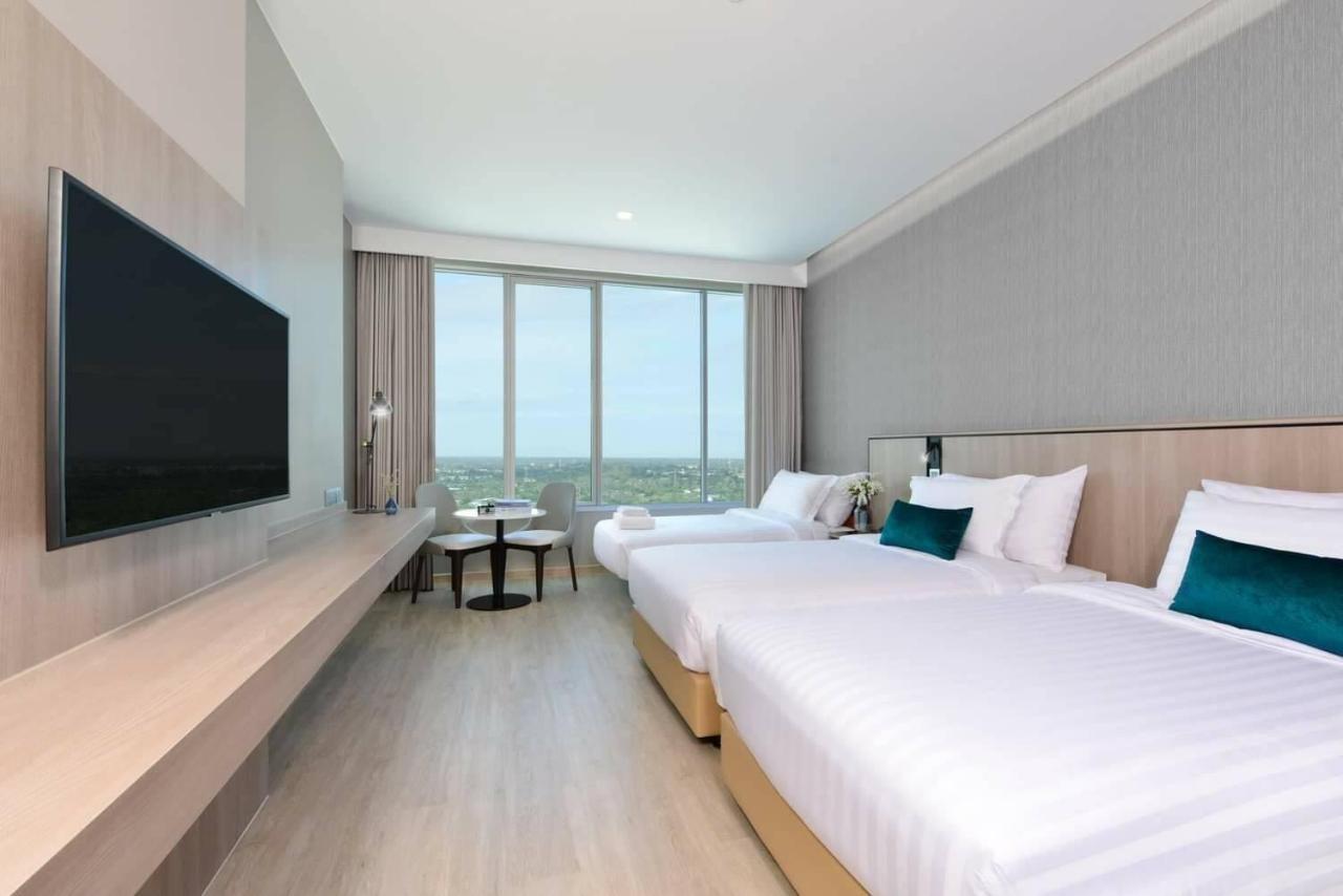 Centre Point Hotel Terminal21 Korat Накхонратчасима Экстерьер фото