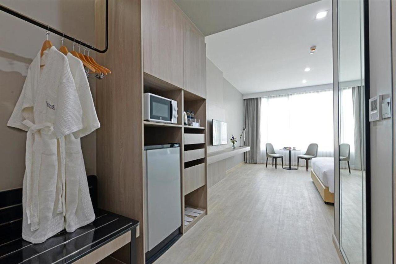 Centre Point Hotel Terminal21 Korat Накхонратчасима Экстерьер фото Deluxe Room