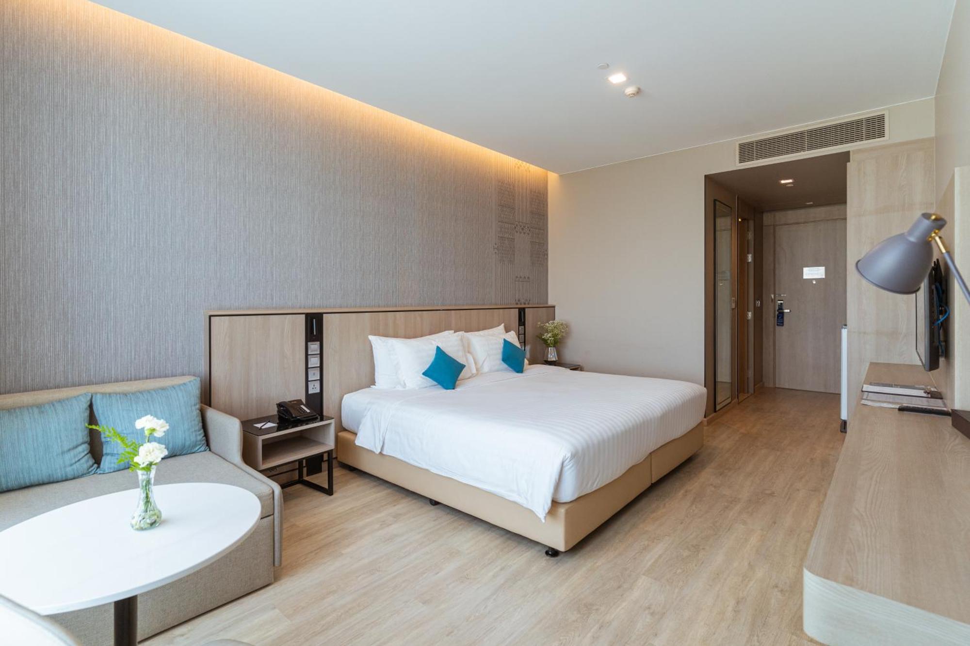Centre Point Hotel Terminal21 Korat Накхонратчасима Экстерьер фото Deluxe Room