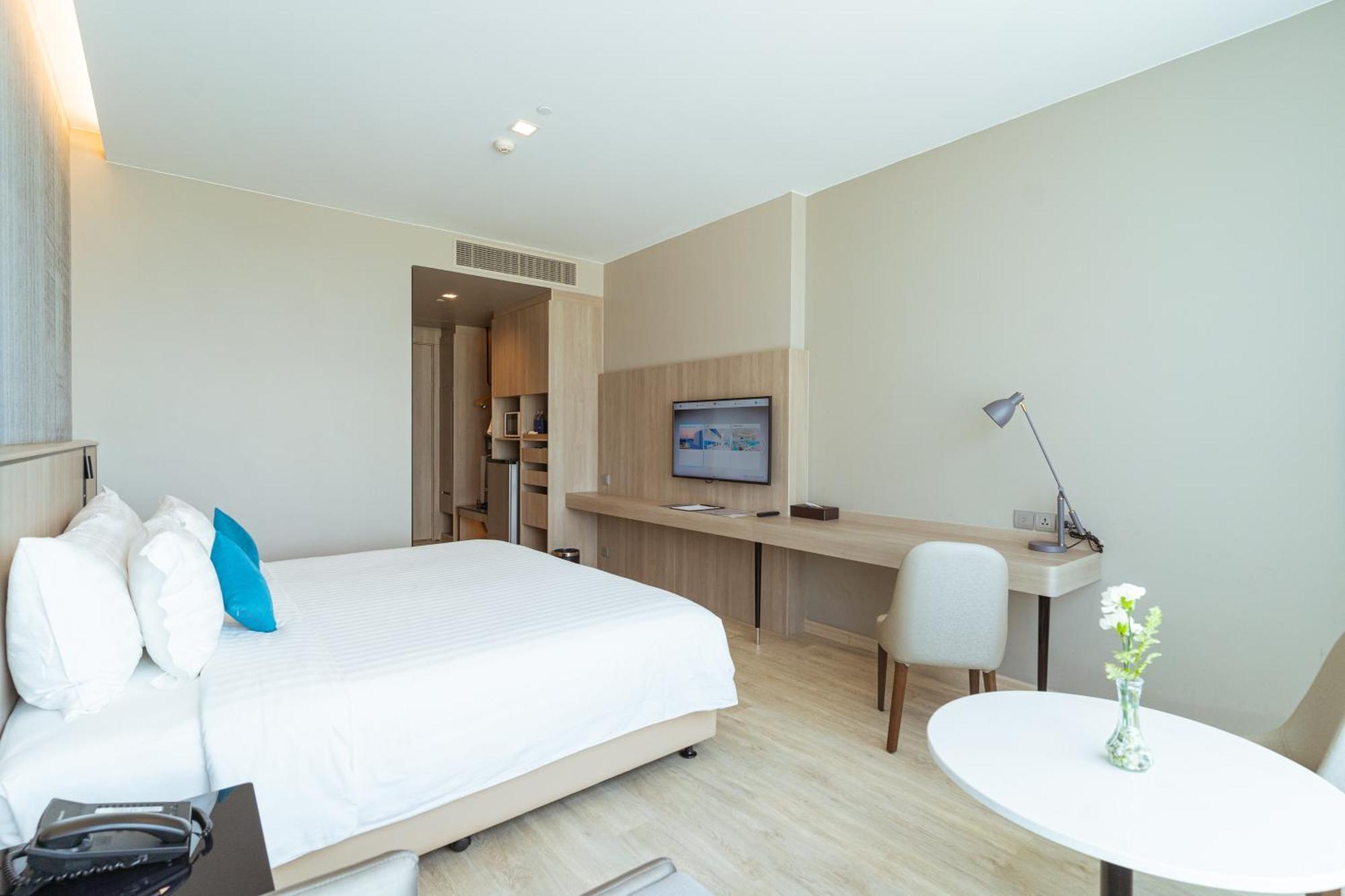 Centre Point Hotel Terminal21 Korat Накхонратчасима Экстерьер фото Deluxe Room